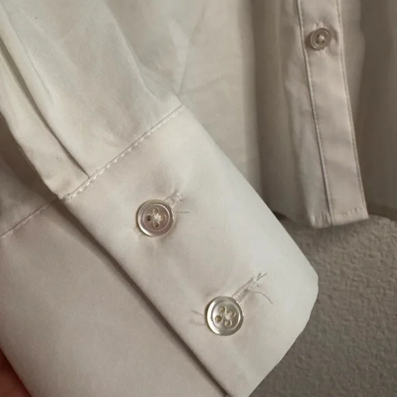 Ann Taylor White Ruffle Blouse with Black Trim Size 2 - Picture 3 of 7